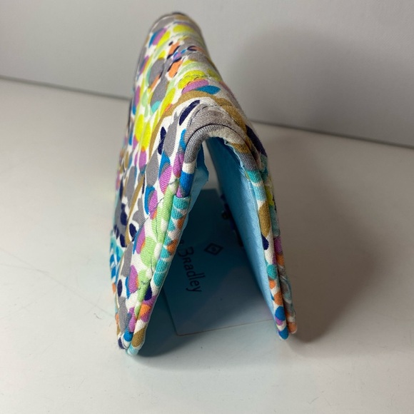 Vera Bradley RFID Small Bifold Wallet, Sunny Medallion fabric New With Tags NWT - Picture 4 of 14